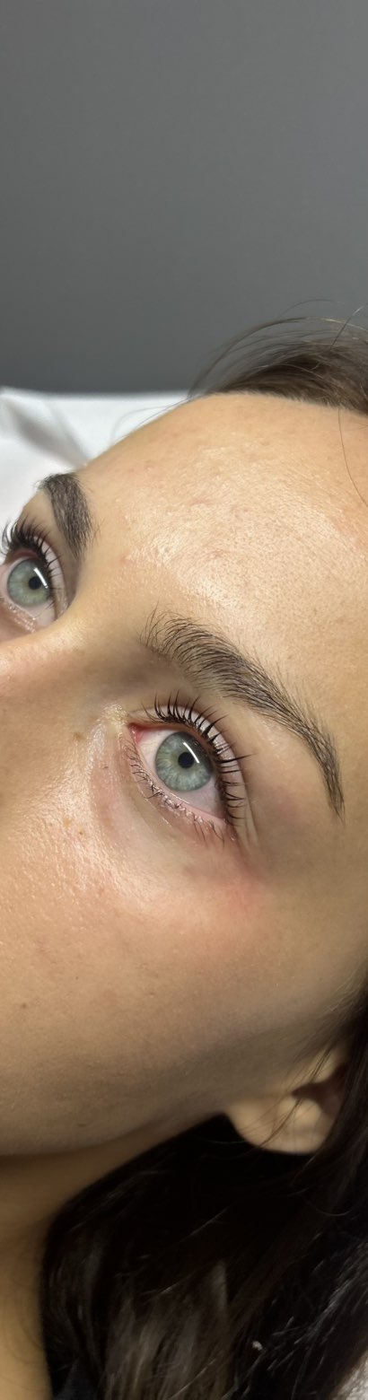 Rehaussement de cils chez Jo’li Moment